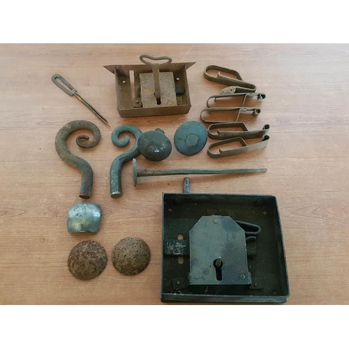 382g - Antique and Vintage Metal and Iron Door Lockers Ornament etc (A/F)