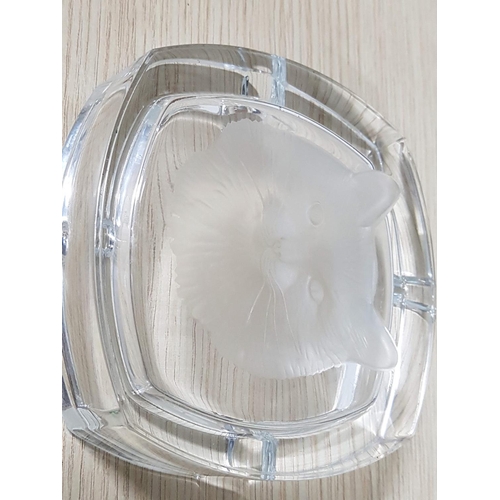 835g - Vintage (Retro) Glass Ashtray with Etched Cat Head Center in Lalique Style (13.5 x 13.5 x 3.5cm)