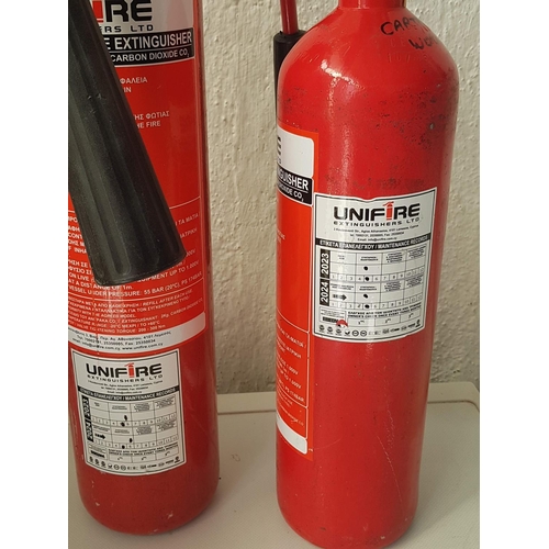 359 - 2 x Fire Extinguishers (Un-Tested) 2kg Carbon Dioxide CO2 each (Exp. 05.2024)