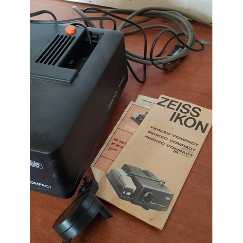 379 - Zeiss Ikon Perkeo Compact Autofocus - 35mm Slide Projector (Un-Tested)