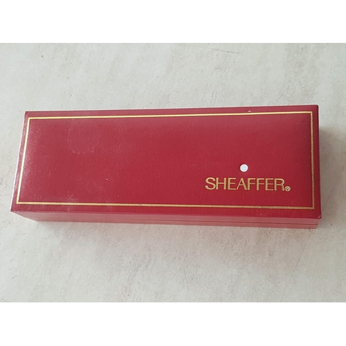 208 - Vintage Sheaffer Gold Plate Fountain Pen - 14k Gold Nib in Original Box