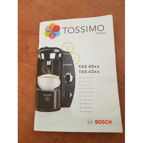 444 - Bosch Tassimo Coffee Maker (Un-Tested) Extra Tassimo Jacobs Caffee Creama Capsules (29.04.2024 Expir... 