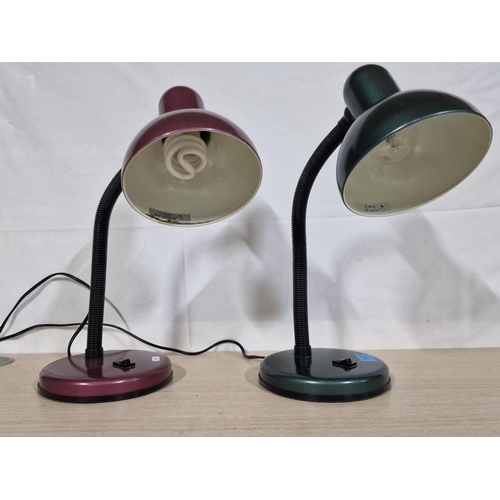 343 - 2 x Desk Lamps / Side Lamps; Metallic Red and Dark Green Colours, (2)