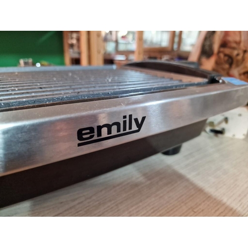 420 - Emily Electric Tabletop Grill, (Model: EM608B-1)