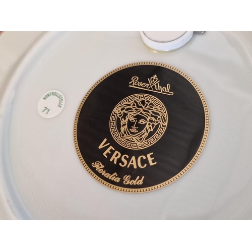 61 - Versace 'Floralia Gold' Rosenthal Wall Plate in Presentation Box with COA, (Approx. Ø: 18.5cm)