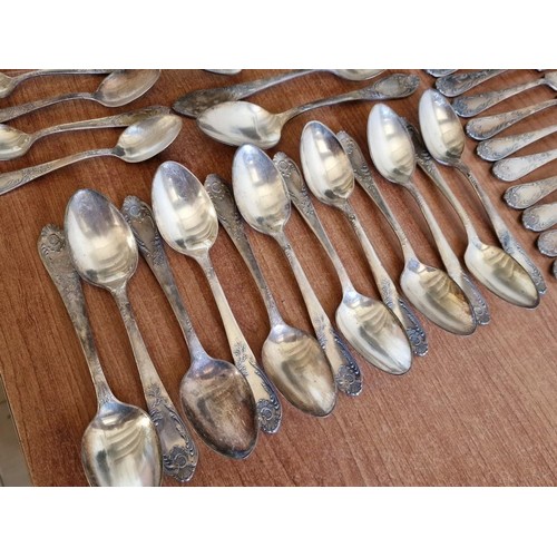 256 - Vintage 84 Piece (12-Place) Decorative Silver Cutlery / Flatware Set, Incl. Twelve of Each: Serving ... 