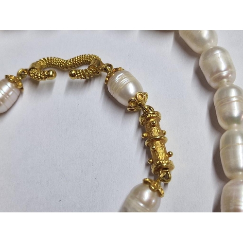 145 - Beautiful Set of 18ct Yellow Gold and Baroque Pearls, Matching Necklace, Bracelet and Earrings, (App... 