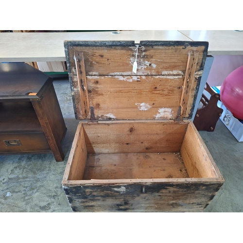 298 - Vintage Rustic Domed Distressed Pine Chest Trunk (76 x 46 x 35cm)