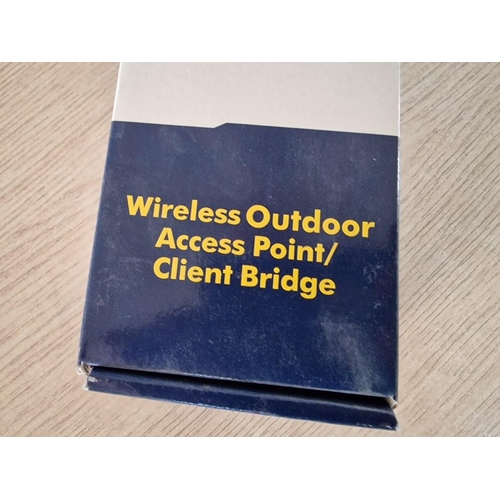 678 - EnGenius Wireless Outdoor Access Point / Client Bridge, (Model: EOC5611P) 

** Stock Clearance / Nev... 