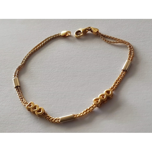 536 - 18ct Gold (Hallmark as .750) Bracelet with Decor Beads in Heart Shape (L:17cm, Total Weight 5gr)