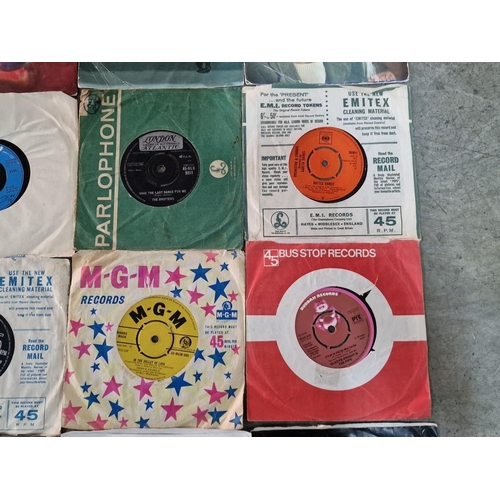 17 - Collection of 35 x 45rpm Single Vinyl Records (see multiple catalogue photos for artists & titles)