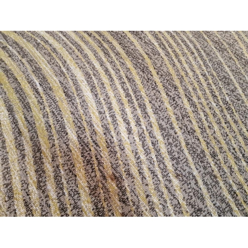 460A - 'Fine Touch' Grace Collection Carpet, 100% Polypropylene, Made in Belgium, (Approx. 300 x 200cm)