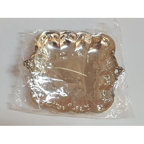 549 - Silver Square Dish (9 x 9cm) with Ornate Handles, Total Weight 50gr