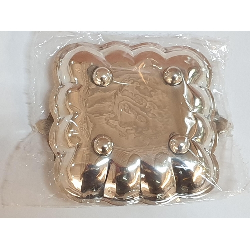 549 - Silver Square Dish (9 x 9cm) with Ornate Handles, Total Weight 50gr