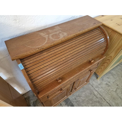 219 - Retro Style Wooden Roll Top Desk (84 x 38 x 100cm)