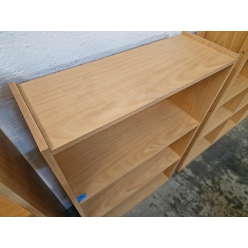 224 - Small MDF Bookshelf (80 x 29.5 x 124.5cm)