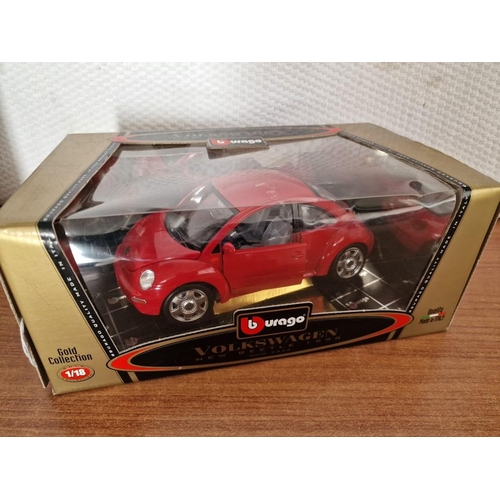 197 - Burago 'Gold Collection' 1/18 Scale Mode of VW Volkswagen Beetle (Code: 3342) in Original Box