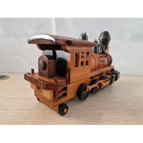 15 - Wooden Model of American Steam Engine Locomotive / Train, (Approx. L: 30cm)