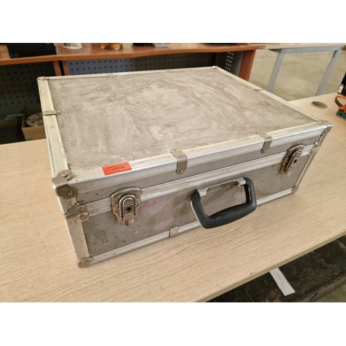 59 - Aluminium Flight Case with Handle & Clasp, (Approx. 55 x 47 x 20cm)