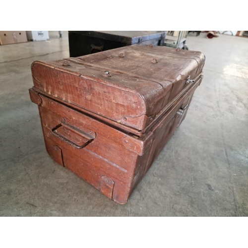 72 - Tan Brown Metal Shipping Trunk Clasp & Handles, (Approx. 57 x 34 x 32cm)