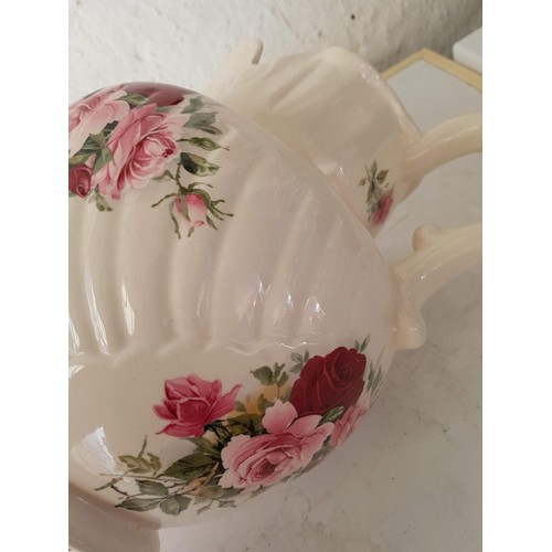 738 - Vintage Style Wash Basin Bowl with Jug (A/F) with Floral Pattern Staffordshire (Bowl 40 x 35cm and J... 