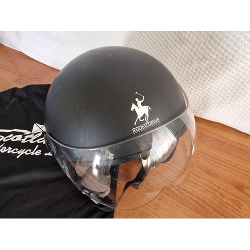 95 - Rodeo Drive Motorcycle Helmet, (White & Black Colour), 'Ecer 22-05' Size XL, with Fabric Carry Bag