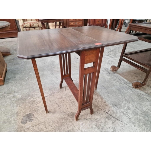 142 - Antique Sutherland / Small Drop-Leaf Table, (Approx. 75 x 56 x 70cm Overall / Opened)