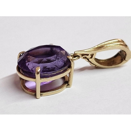 170B - 14ct Gold Pendant with Large Amethyst Colour Oval Cut Stones, (Approx. 15 x 13 x10mm, Total Weight 5... 