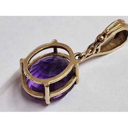 170B - 14ct Gold Pendant with Large Amethyst Colour Oval Cut Stones, (Approx. 15 x 13 x10mm, Total Weight 5... 