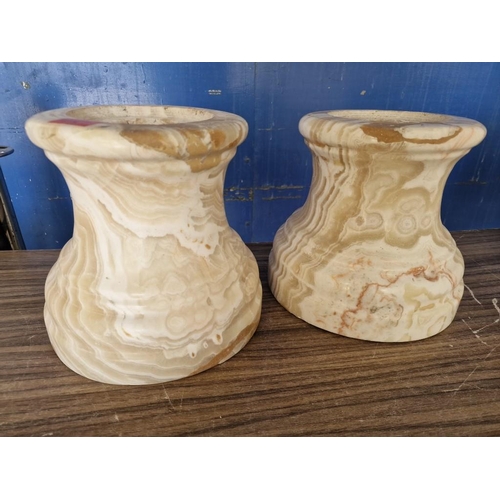 86 - Pair of Heavy Polished Marble Round Shaped Plinths, (Approx. Ø: 26cm, H: 24cm Overall), (2)