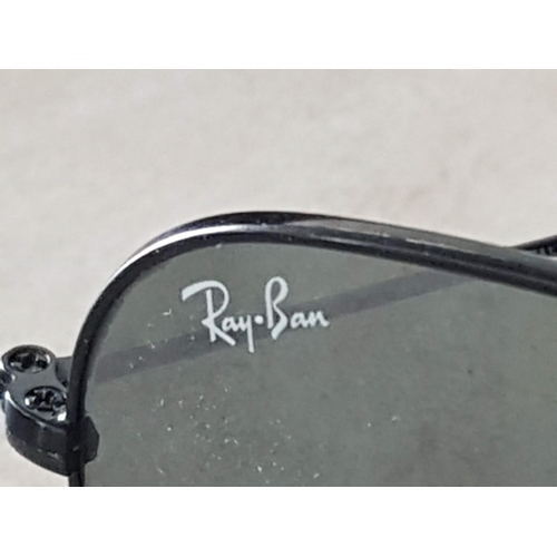 81 - Ray - Ban Aviator Classic Unisex Sunglasses RB3025 (Aviator Large Metal)