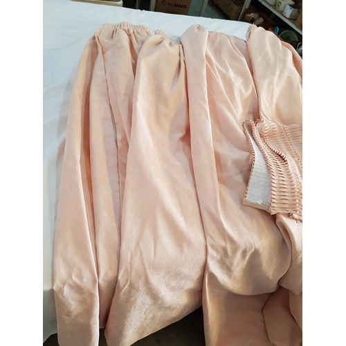 519 - 2 x Pair of Light Pink Colour Curtains (in 2 x Different Sizes) with Accessories (4pcs + Accessories... 