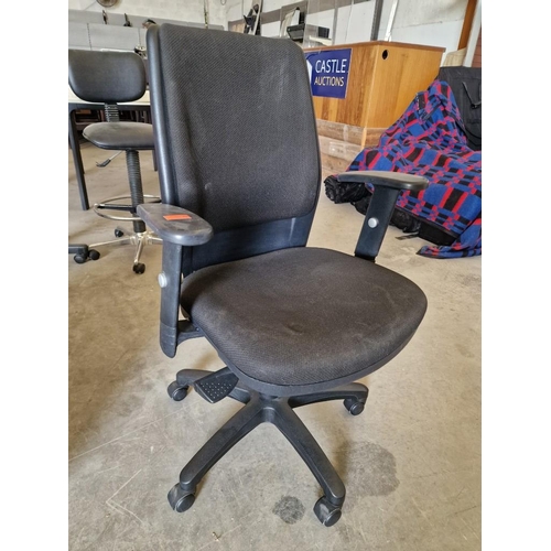 780 - Black Colour Office Chair