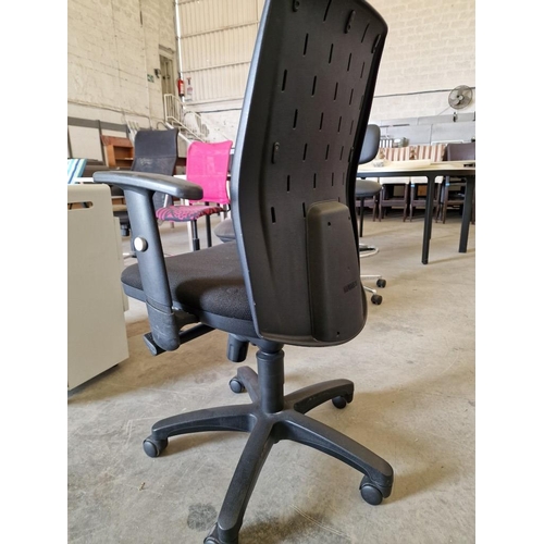 780 - Black Colour Office Chair