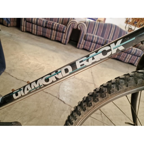 132 - Diamond Back 'Sorrento' Mountain Bike, 21-Speed, with Shimano 200GS Gears, Black Colour,