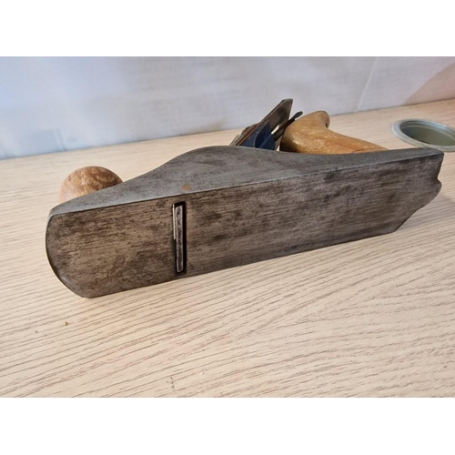 64 - English Made 'Spinney' Smoothing Plane, (24cm Bed)