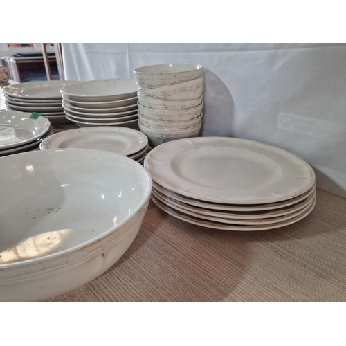 806 - Qty of Country Style Tableware, Incl. Dinner Plates, Side Plates, Bowls, Serving Platter & Bowl, etc