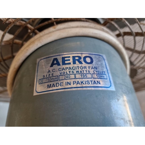 100 - 'Aero' Large Floor Standing 30'' Oscillating Fan, * Basic Test & Working *