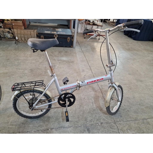 82 - Pakka 'Ammaco' Folding Bicycle, Grey Colour,