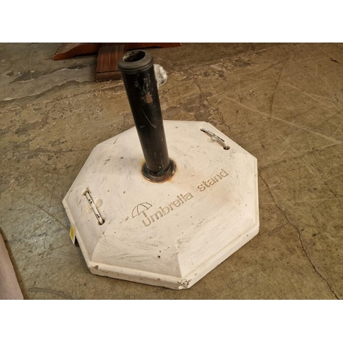 91 - Concrete Umbrella Base