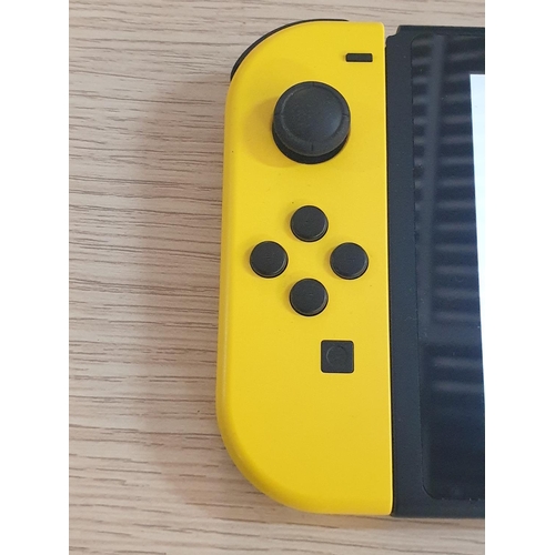 131 - Nintendo Switch Mod; LIAC-001(-01) Fotnite Special Edition - 32GB - Black / Yellow / Blue Joy-Con Co... 