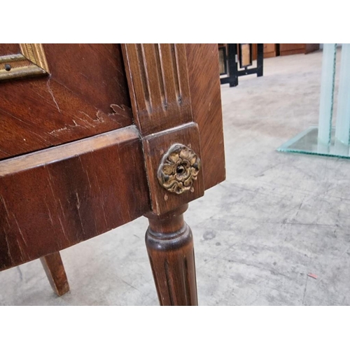 167 - Vintage Bow Fronted Corner Cabinet with Marble Top and Internal Shelf, (Approx. 40 x 40 x 70cm)