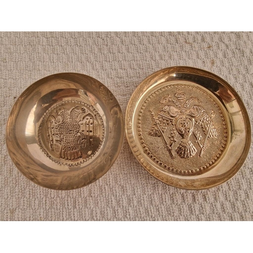 192 - 2 x Silver (.830) Round Dishes with Embossed Twin Headed Eagle Pattern, (Approx. Largest Ø: 9.5cm, T... 