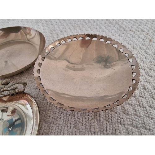 195 - 3 x Silver Dishes, One with Pierced Rim and 3-Footed, One with Acorn Handle and One Round, (Approx. ... 