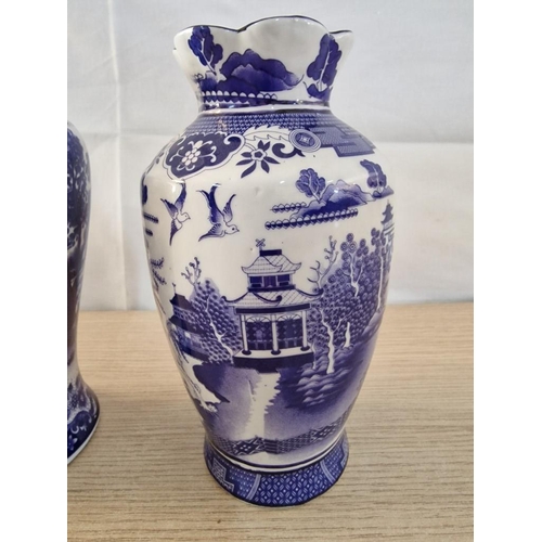 52 - 2 x Limited Edition Fine Quality Porcelain Vases with Willow Pattern, Made Exclusively for BWL Ltd, ... 