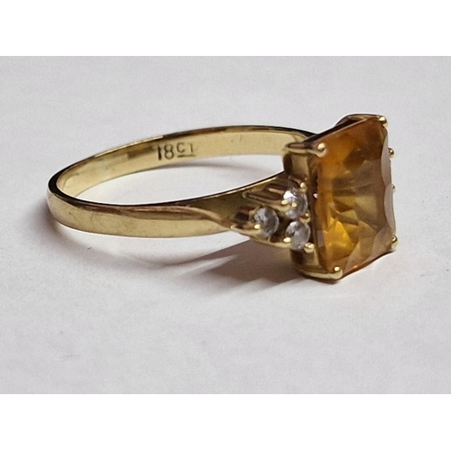 119 - 18ct Gold Citrine(?) and 6-Diamond Ring, (Approx. Size: N, 3.6g)