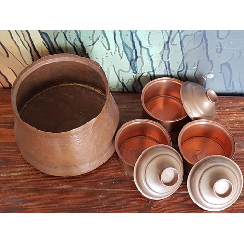 332 - Collection of Vintage Style Copper Pots (1 x Big; Ø17.5 x H:14.5cm) and 3 x Matching with Lids (Ø10.... 