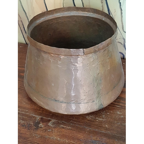 332 - Collection of Vintage Style Copper Pots (1 x Big; Ø17.5 x H:14.5cm) and 3 x Matching with Lids (Ø10.... 