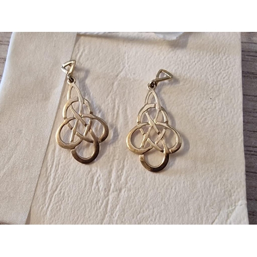 253 - 9ct Gold Celtic Design Earrings, (Approx. 1.1g)