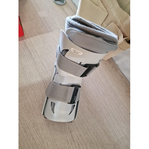 406 - Aircast 'SP Walker' Walking Brace / Walker Boot, (Small, 01A-S), Together with Back Support, (2)